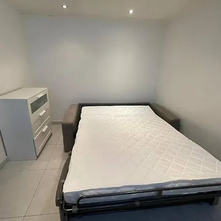 Lejlighed Kings Landing A Spacious House With Pool & Jacuzzi