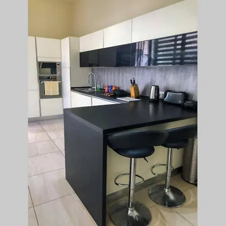 Kings Landing A Spacious House With Pool & Jacuzzi *